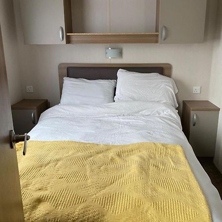 3 Bedroom 2 Bathroom Prestige Caravan Presthaven Sands Talacre Zewnętrze zdjęcie
