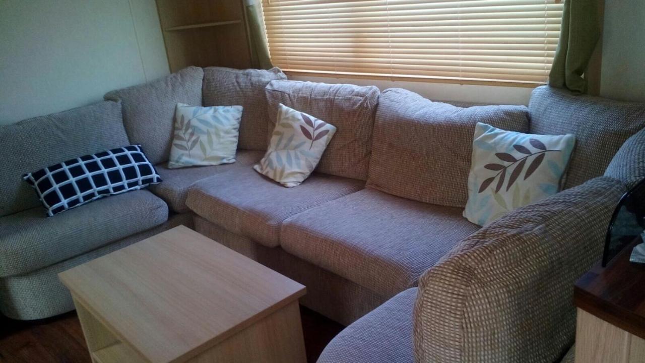 3 Bedroom 2 Bathroom Prestige Caravan Presthaven Sands Talacre Zewnętrze zdjęcie