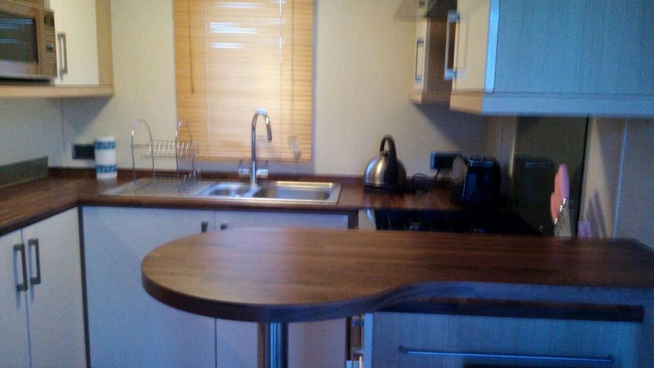 3 Bedroom 2 Bathroom Prestige Caravan Presthaven Sands Talacre Zewnętrze zdjęcie