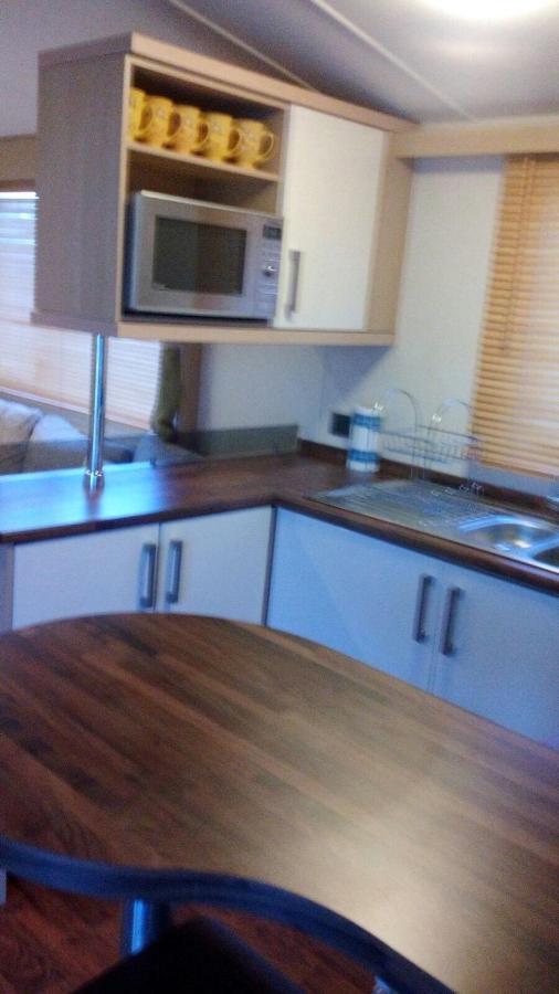 3 Bedroom 2 Bathroom Prestige Caravan Presthaven Sands Talacre Zewnętrze zdjęcie