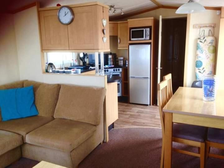 3 Bedroom 2 Bathroom Prestige Caravan Presthaven Sands Talacre Zewnętrze zdjęcie